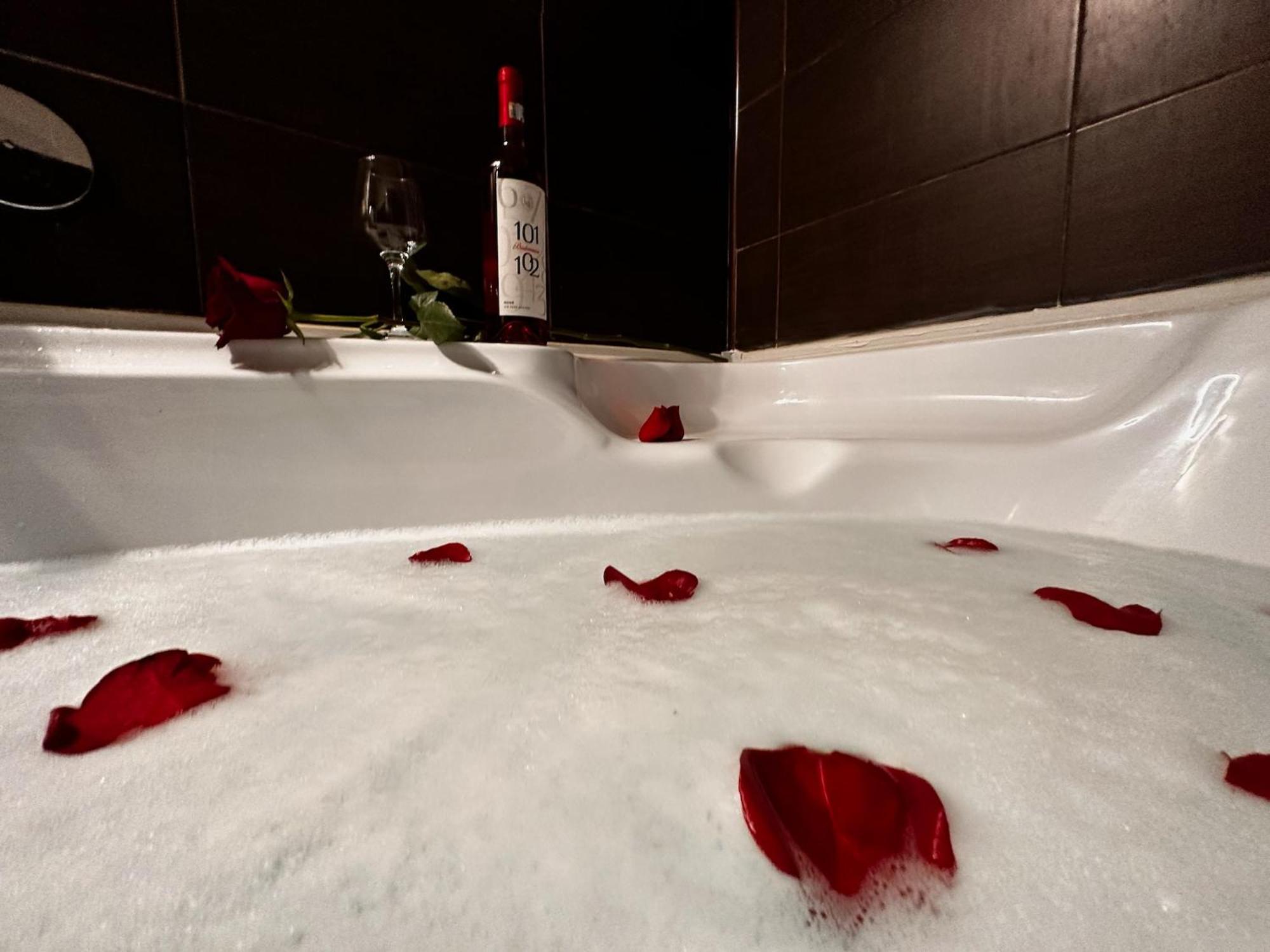 Romantic Charm, Spa, Free Early Check-In 부쿠레슈티 외부 사진
